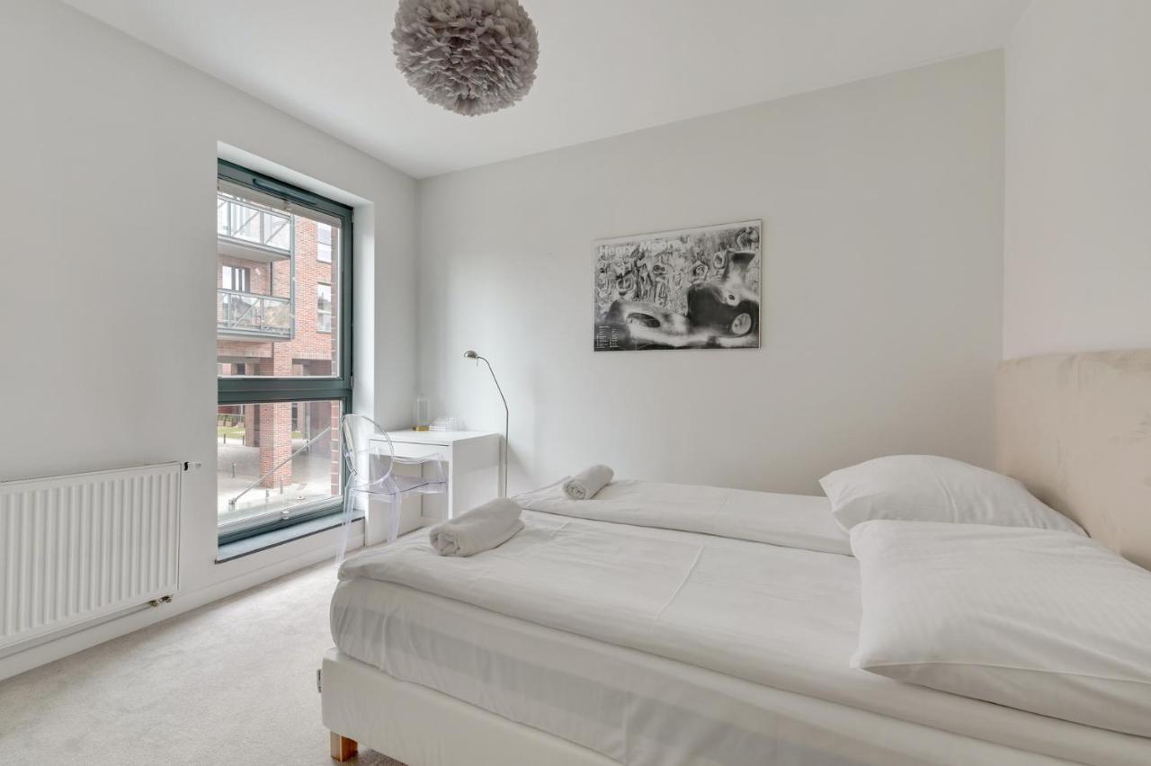 Premium Apartment In The Historic Gdansk Brewery ภายนอก รูปภาพ